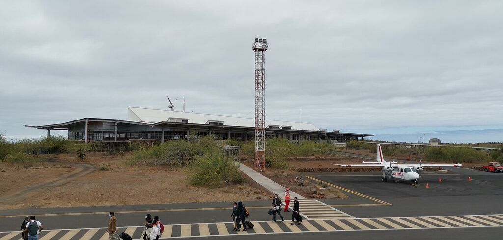 galapagos airport